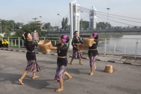 Jembatan Berusia Satu Setengah Abad ini Ada di Kota Kediri