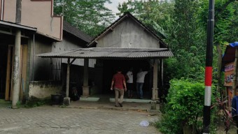 Dikira Panti Pijat, Warga Kaget Ada Ribuan Liter Miras dalam Rumah di Kediri