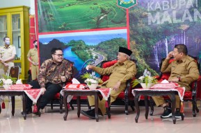 Mas Dhito dan Abah Sanusi Rencanakan Jalur Khusus Kediri-Malang