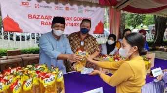 Gelaran Bazar Minyak Goreng Murah dari Tjiwi Kimia untuk Masyarakat