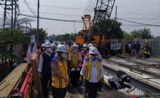 Cek Kesiapan Jalur Mudik, Menteri PUPR Tinjau Jembatan Ngaglik Lamongan