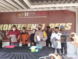 Ditangkap Polisi, Pelaku Tawuran yang Bacok Bocah 16 Tahun di Surabaya Menangis
