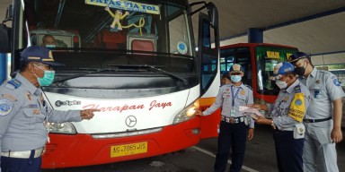 Dishub Kota Kediri Periksa Kelayakan Angkutan Mudik Lebaran di Terminal Tamanan