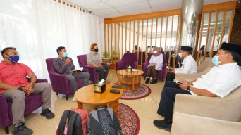 Persiapan Kompetisi Selancar Bergengsi Dunia di Banyuwangi Terus Dikebut