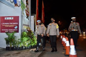 Div Propam Mabes Polri Tinjau Pos Pelayanan Mudik di Lamongan