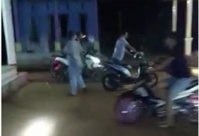 Gerebek Sarang Maling di Bangkalan, Polisi Amankan 4 Orang dan 15 Motor Bodong