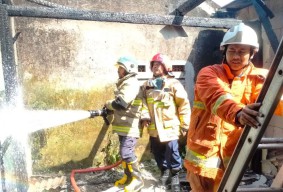 Gegara Puntung Rokok, Rumah di Kota Batu Terbakar