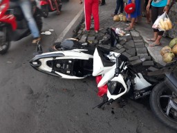 Emak-emak dan Pemabuk Tabrakan di Tanggulangin Sidoarjo