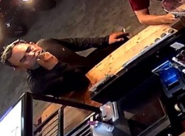 Uang Penjaga Kedai Kopi di Jombang Raib Kena Gendam Pengunjung
