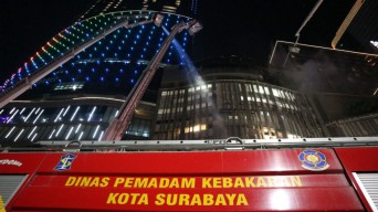 Kebakaran di Tunjungan Plaza Surabaya Berhasil Dipadamkan