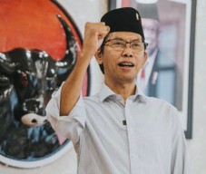 Ketua DPRD Ajak Warga Surabaya Doakan Korban Kecelakaan di Benowo saat Reses