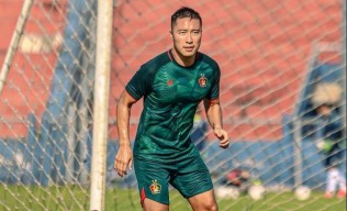 Mengawali Karier di Eropa, Arthur Irawan Ingin Gantung Sepatu di Persik Kediri