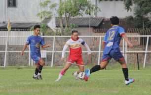 Tampil di Trenggalek Soccer League, Bupati Ipin Cetak Hattrick