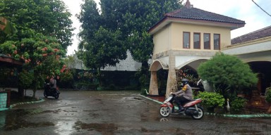 Pernikahan Viral Masih Jadi Pilihan Pembaca, Terbaru Pembunuhan Wanita di Hotel