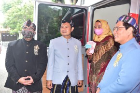 Penyaluran Bantuan di Lamongan Kini Lebih Efisien Melalui Kartu YES, Apa itu?