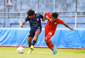 Arema FC Menang 2-1 dalam Laga Uji Coba Lawan Deltras