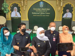 Khofifah Sebut Penambahan Libur Lebaran Tidak Relevan Diterapkan di Jatim