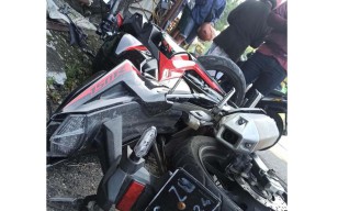 Motor Sport Tabrak Pagar di Mojokerto, Satu Orang Tewas