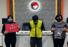 Sembunyikan Narkoba Dalam Mug Termos, Pengedar di Surabaya Diringkus
