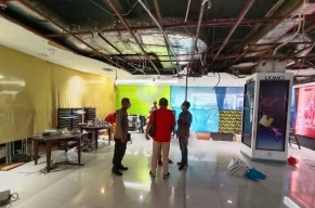 Plafon Department Store di Delta Plaza Surabaya Ambrol, Begini Penampakannya