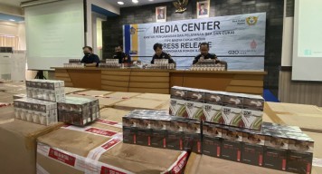 Bea Cukai Kediri Gagalkan Pengiriman 1,9 Juta Batang Rokok Ilegal ke Jateng
