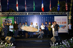 Menpora Buka World Surf League Championship Tour 2022 di Banyuwangi
