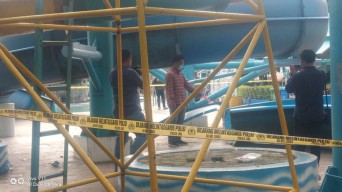 Polisi Sebut Ketinggian Seluncuran di KenPark Surabaya yang Ambrol itu 10 Meter
