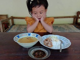 Menyantap Soto Bening Sajian Lebaran Khas Tulungagung