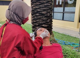 Antisipasi Lonjakan Covid-19 Usai Lebaran, Swab-Vaksin Digencarkan di Surabaya