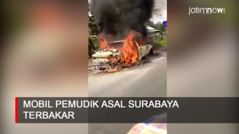 Video: Mobil Pemudik Asal Surabaya Terbakar di Exit Tol Tembelang