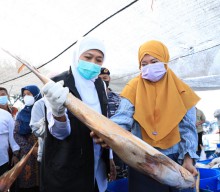 Nilai Tukar Nelayan di Jatim Naik, Khofifah Apresiasi Pelaku Usaha Perikanan