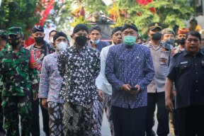 Lestarikan Nyadran Dam Bagong, Bupati Trenggalek Larung Kepala Kerbau