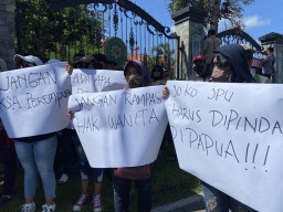Tuntutan Kasus KDRT di Kediri Dinilai Terlalu Ringan, Unjuk Rasa Ricuh