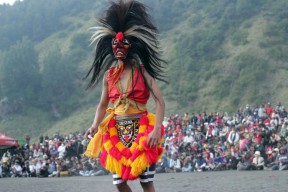 Foto: Serunya Pagelaran Eksotika Bromo 2022 Sambut Yadnya Kasada