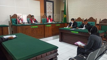 Menantu yang Didakwa Gadaikan BPKB Motor Mertua Minta Keringanan Hukuman