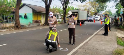 Jatuh dari Motor, Pedagang Mainan Meninggal di Purwosari Pasuruan