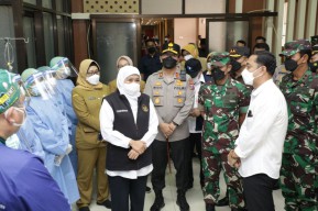 Seluruh Jatim Masuk PPKM Level 1, Khofifah Apresiasi SDM Lingkungan Kesehatan