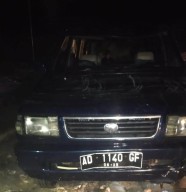 Tenggelam di Telaga Ngebel Ponorogo, Kijang LGX Akhirnya Berhasil Dievakuasi