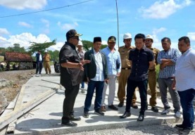 Sidak Proyek Jalan Kabupaten, Komisi III DPRD Sampang Sebut Temukan Kejanggalan