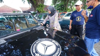 Komunitas Mercedes Benz Tiger Club Jelajahi Bumi Gandrung