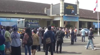 Korban Investasi Bodong Madu Klanceng Geruduk Polres Kediri Kota