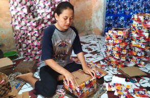 Musim Haji, Perajin Kotak Hantaran di Mojowarno Jombang Kebanjiran Order