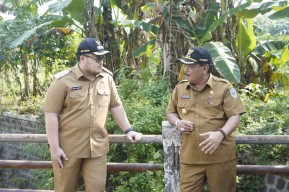 Bertemu Mas Dhito, Plt Bupati Nganjuk Puji Jalan Mulus di Kabupaten Kediri