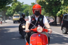 Mas Dhito, Si Anak Vespa yang Kini Jadi Bupati Kediri