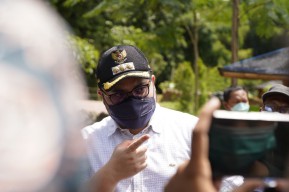 Mas Dhito Dorong Percepatan Listrik ke Pemukiman Baru Warga Terdampak Bandara