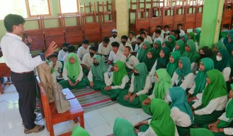 Kenalkan Ragam Koleksi Benda Bersejarah Lewat Program Museum Goes To School