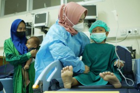 HUT ke-104, Pemkot Mojokerto Gelar Operasi Bibir Sumbing dan Katarak