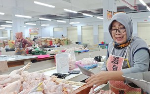 Harga Kebutuhan Pokok di Ponorogo Melambung, Emak-emak Puyeng