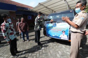 Pemkab Kediri Ekspor 60 Ribu Bibit Ikan Nila ke Singapura