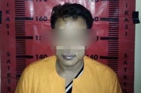Teriakan Wanita Penjaga Konter ini Bikin Maling HP di Jember Klenger